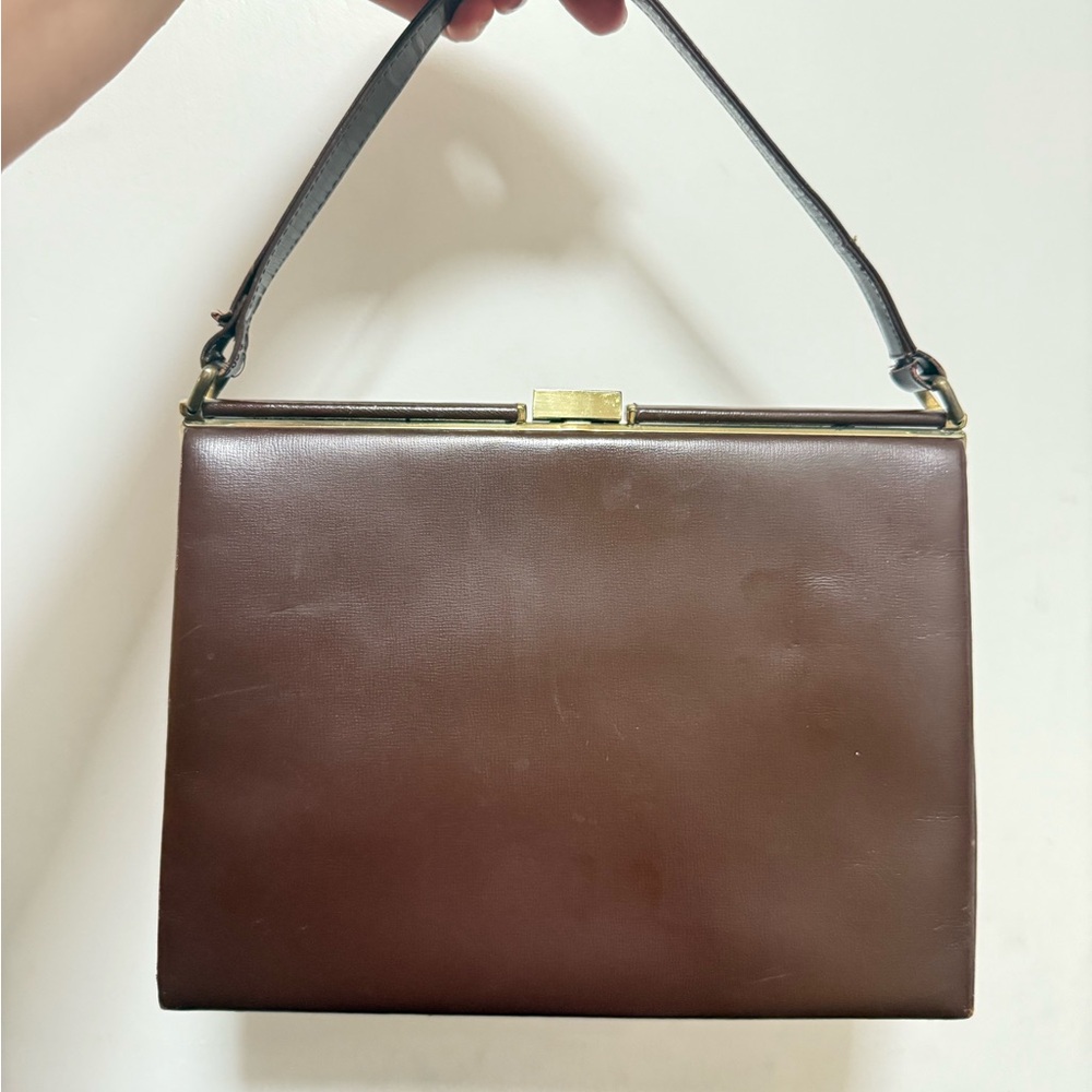 Elegant Brown Shoulder Bag